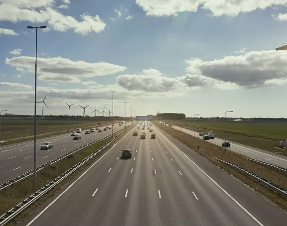 Freeway cars wind energy