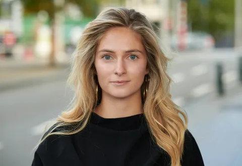 June Van Hool Stibbe