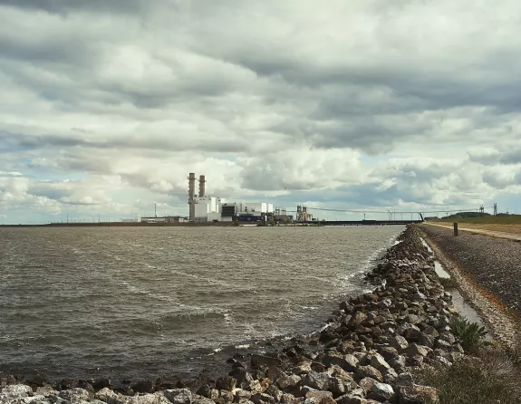 Energy plant by the water