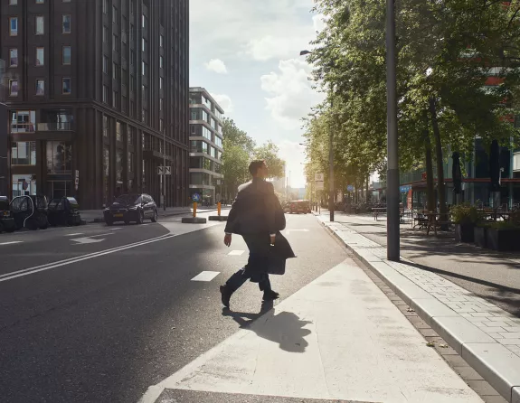 Amsterdam Zuidas man walking