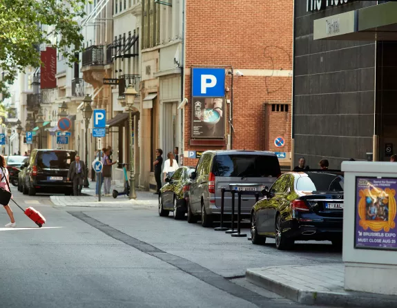 Street view of the shopping street 'Boulevard de Waterloo' in Brussels